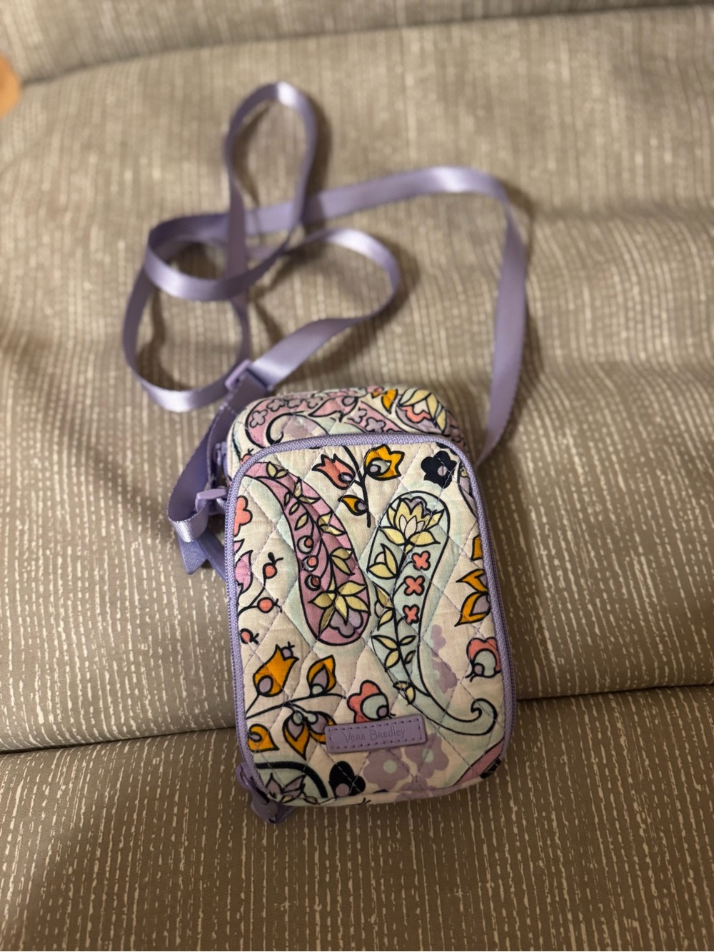 Vera Bradley Mini  Lavender Paisley  Crossbody VGUC 😊😊